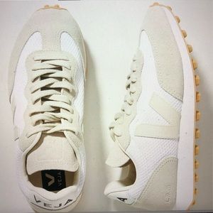 Veja Rio Branco Sneakers